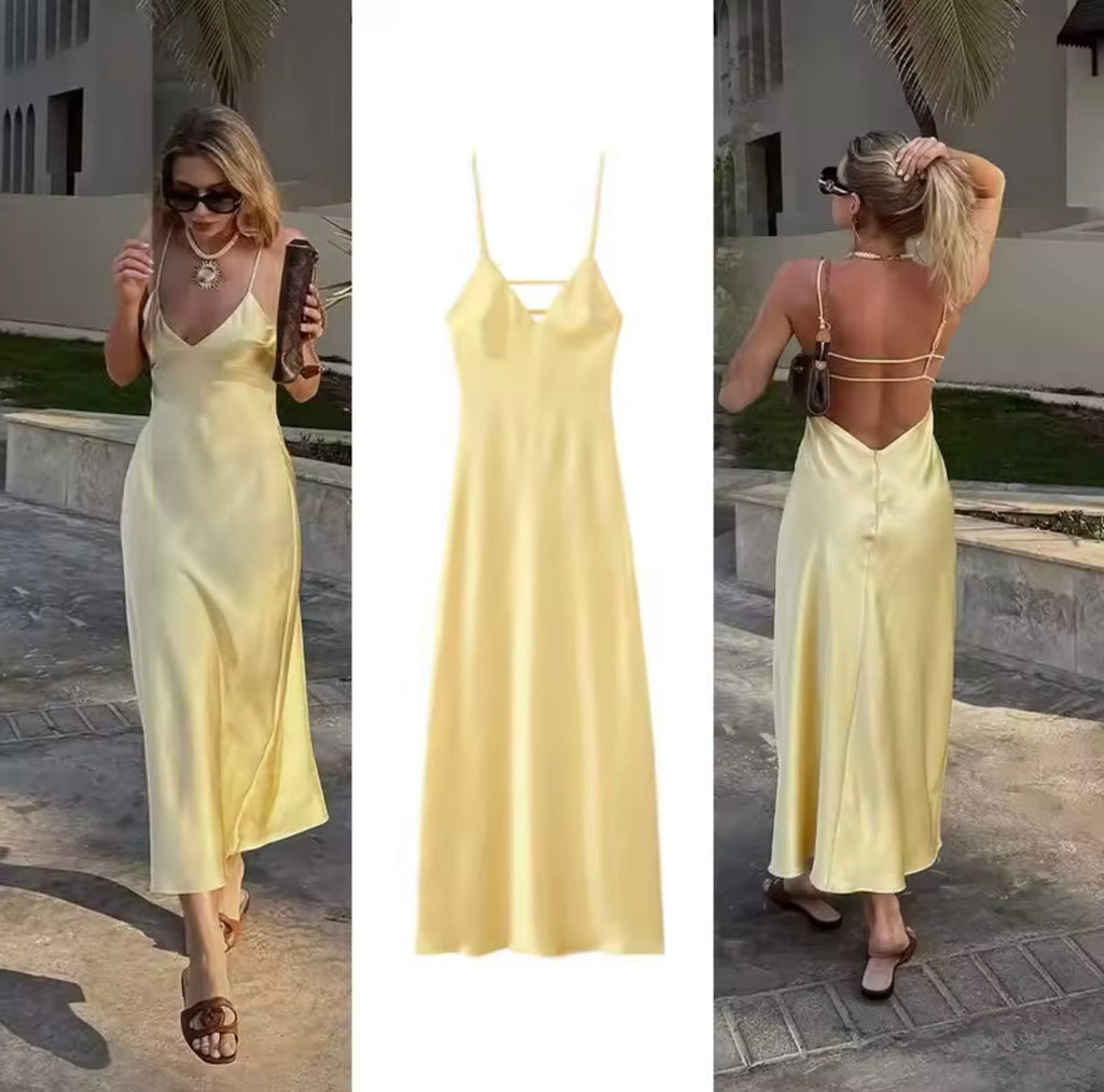 Robe longue en satin