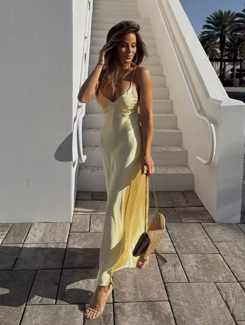 Robe longue en satin