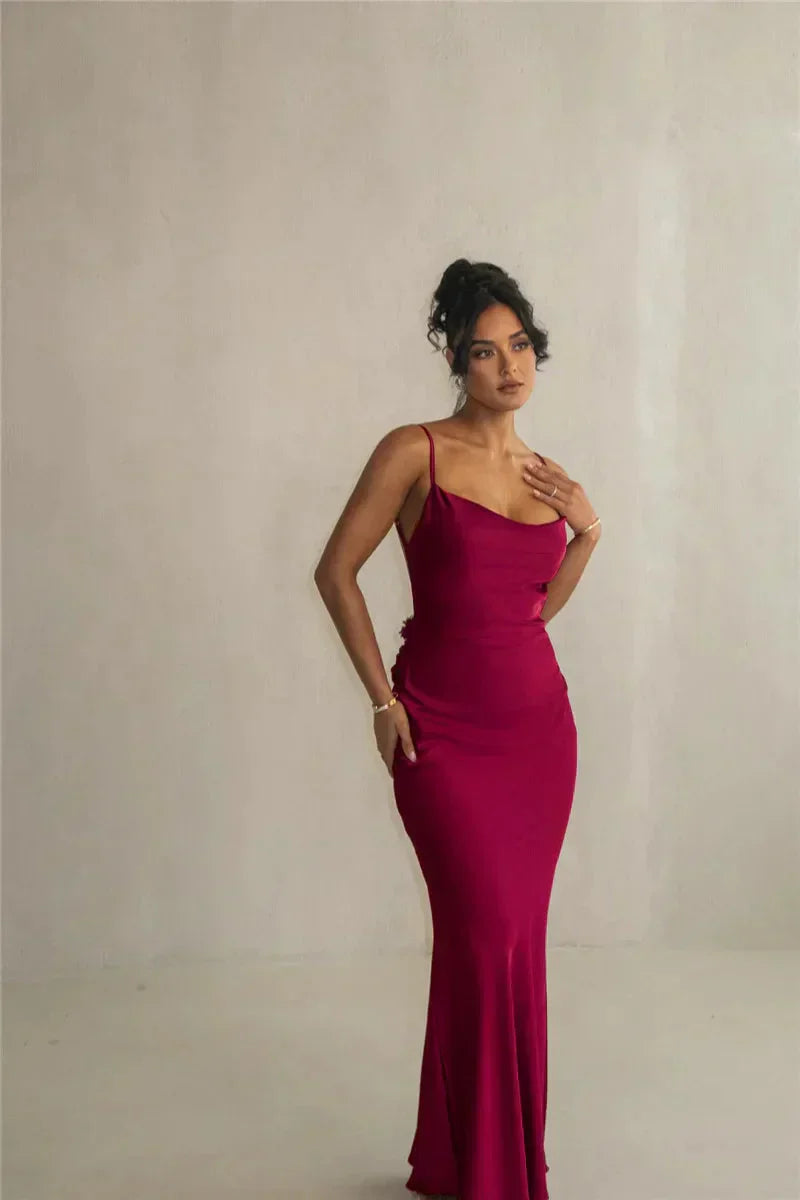 Robe à fleurs en satin