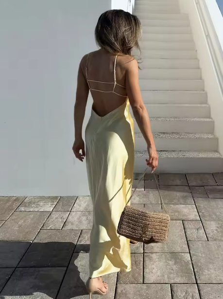 Robe longue en satin